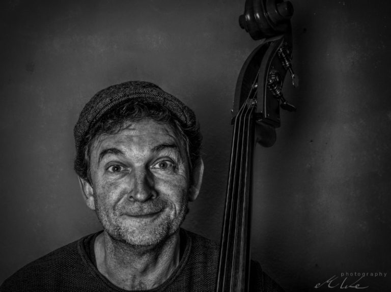 Portrait Bassist